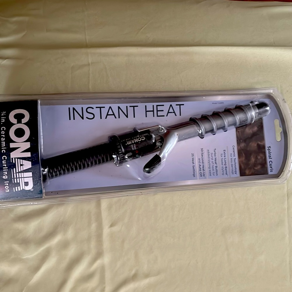 Brand new in package Con.air spiral curls curling iron